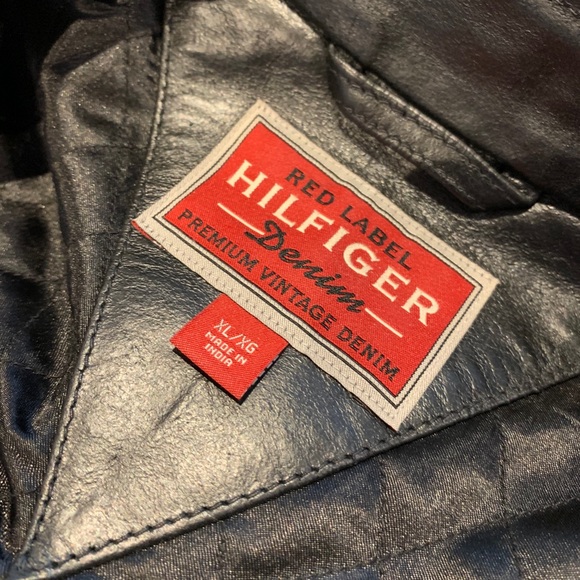 Men’s Black Tommy Hilfiger leather jacket - Picture 2 of 5